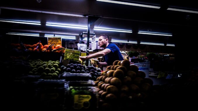 people-2596199_1920