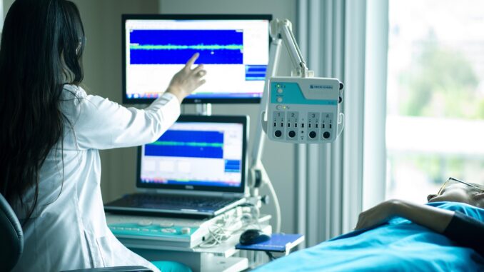 medical-equipment-4099429_1920